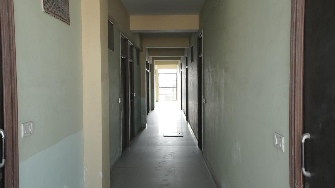 Hotel Mohan By Wb Inn Agra  Extérieur photo
