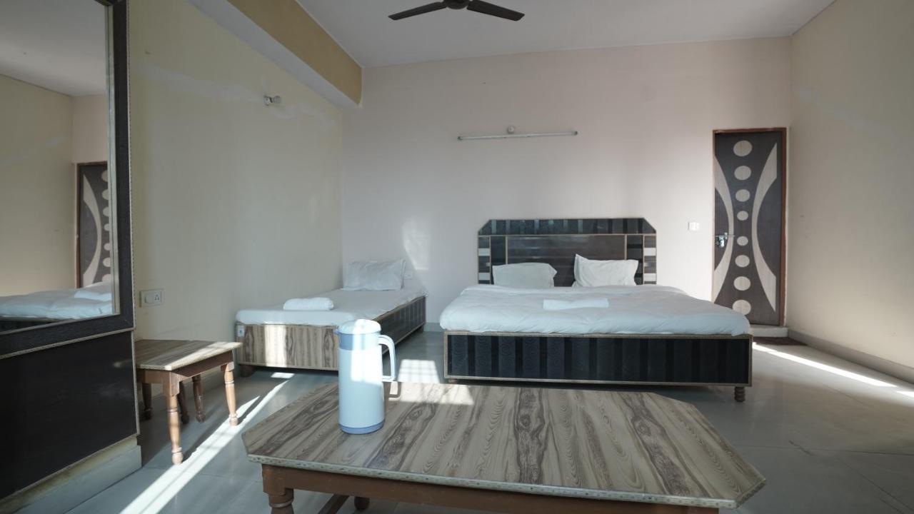 Hotel Mohan By Wb Inn Agra  Extérieur photo